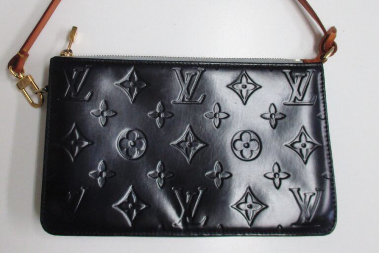LOUIS VUITTON｜ポーチ